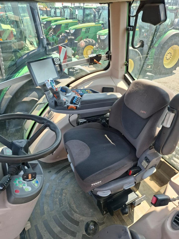 FENDT 828 VARIO PROFIPLUS - Traktor: slika FENDT 828 VARIO PROFIPLUS - Traktor FENDT 828 VARIO PROFIPLUS - Traktor: slika FENDT 828 VARIO PROFIPLUS - Traktor
