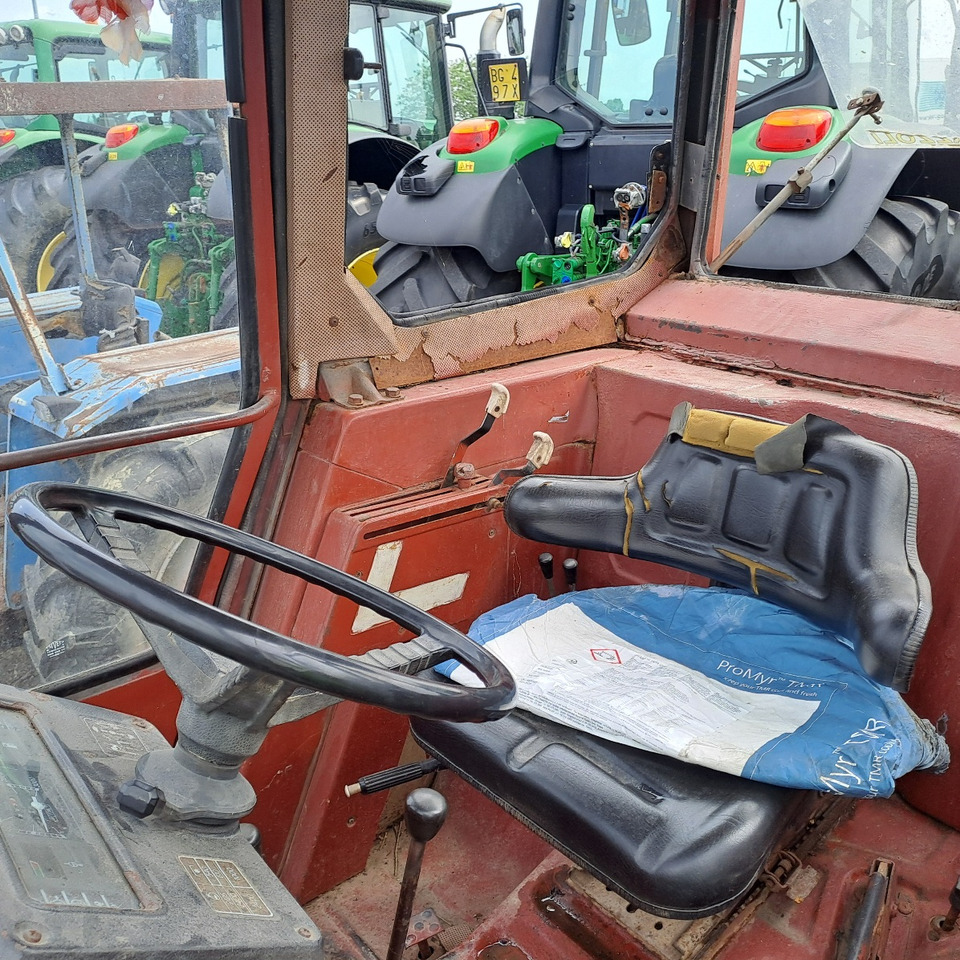 Traktor FIAT 880 DT: slika Traktor FIAT 880 DT