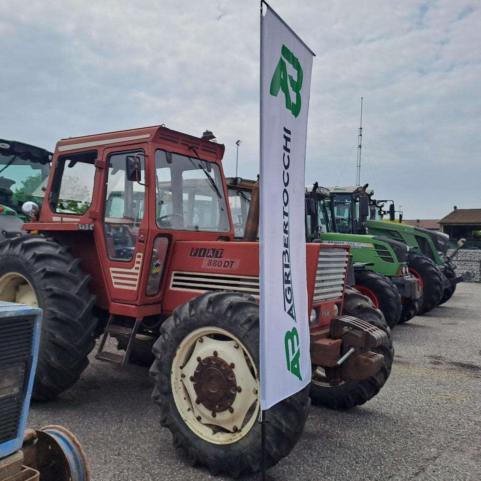 FIAT 880 DT - Traktor: slika FIAT 880 DT - Traktor FIAT 880 DT - Traktor: slika FIAT 880 DT - Traktor