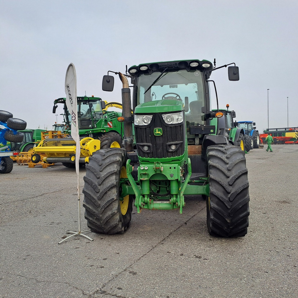 JOHN DEERE 6170R - Traktor: slika JOHN DEERE 6170R - Traktor JOHN DEERE 6170R - Traktor: slika JOHN DEERE 6170R - Traktor