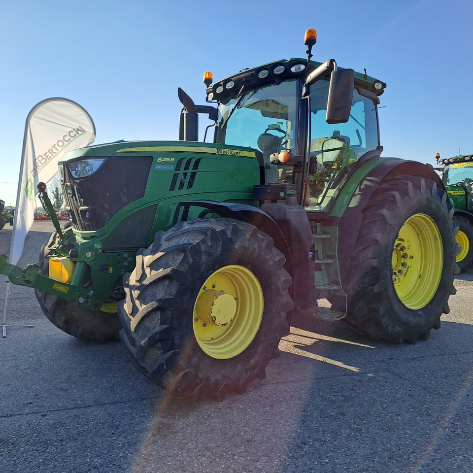 JOHN DEERE 6215R - Traktor: slika JOHN DEERE 6215R - Traktor JOHN DEERE 6215R - Traktor: slika JOHN DEERE 6215R - Traktor