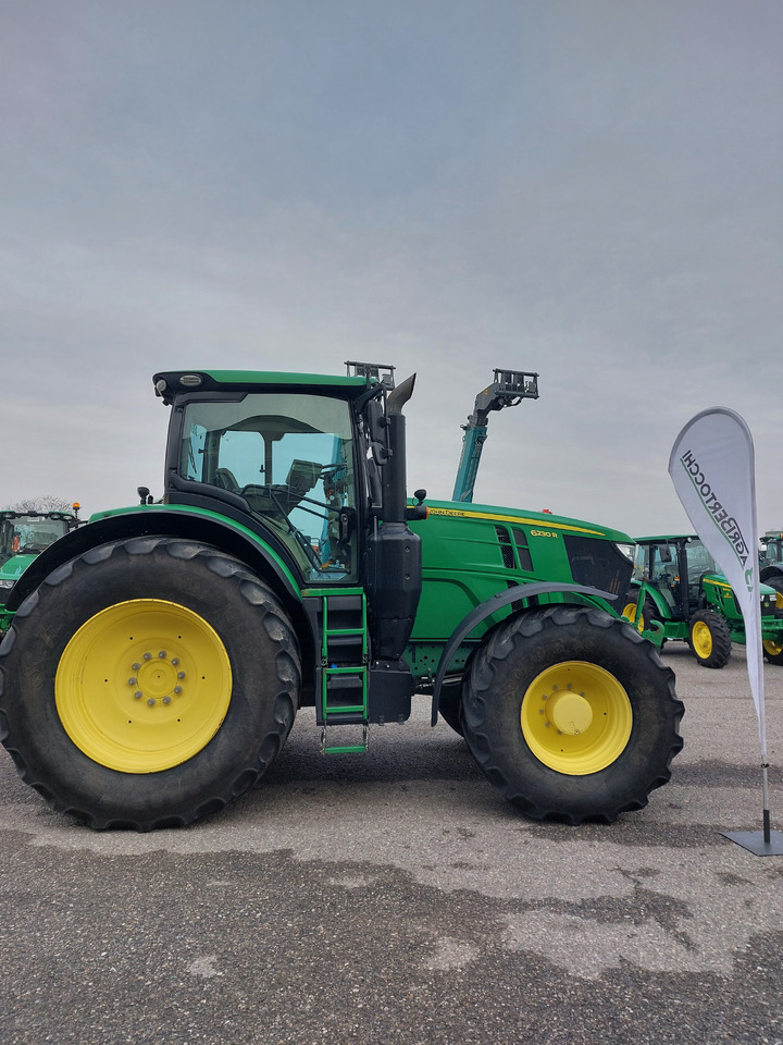 JOHN DEERE 6230R - Traktor: slika JOHN DEERE 6230R - Traktor JOHN DEERE 6230R - Traktor: slika JOHN DEERE 6230R - Traktor