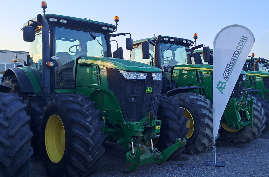 JOHN DEERE 7230R - ASTA AGRIBERTOCCHI - Traktor: slika JOHN DEERE 7230R - ASTA AGRIBERTOCCHI - Traktor JOHN DEERE 7230R - ASTA AGRIBERTOCCHI - Traktor: slika JOHN DEERE 7230R - ASTA AGRIBERTOCCHI - Traktor