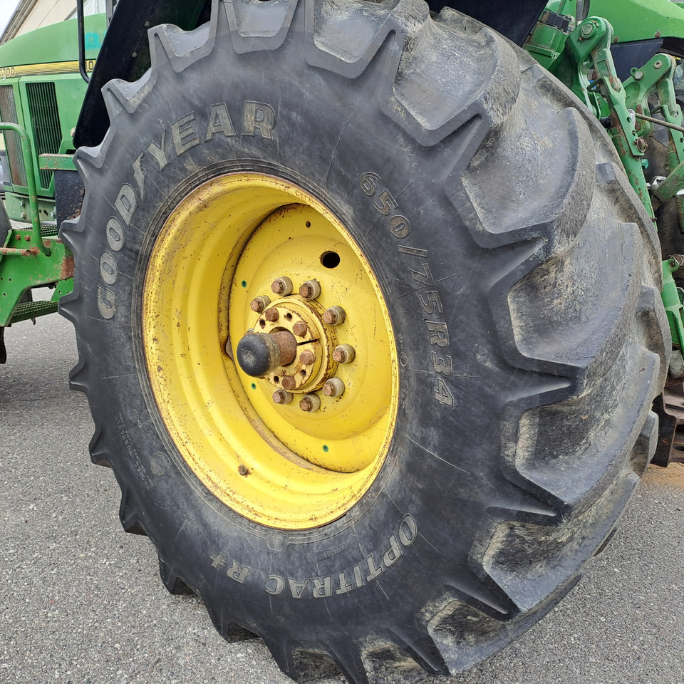 Traktor JOHN DEERE 7700: slika Traktor JOHN DEERE 7700