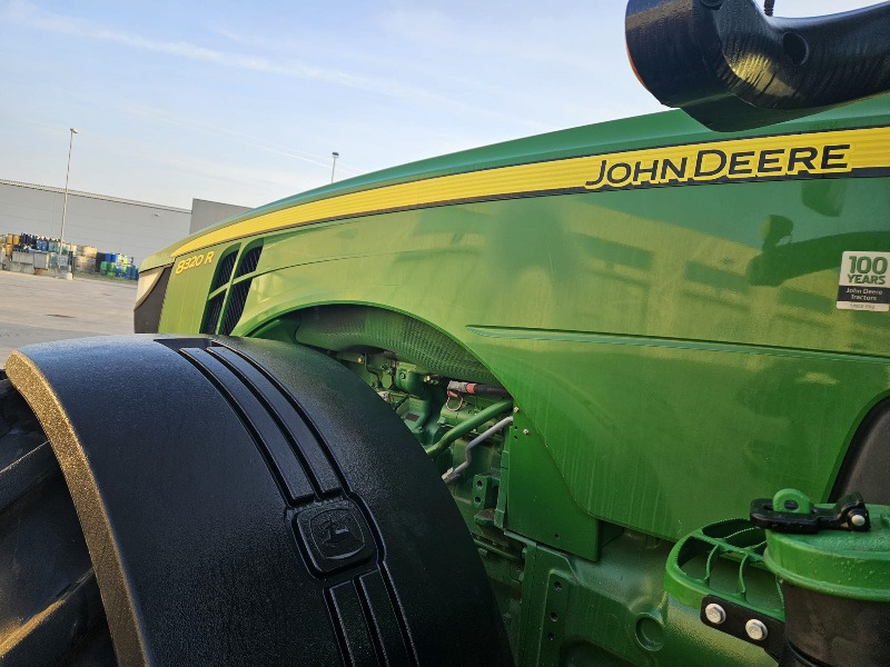 JOHN DEERE 8320R - Traktor: slika JOHN DEERE 8320R - Traktor JOHN DEERE 8320R - Traktor: slika JOHN DEERE 8320R - Traktor