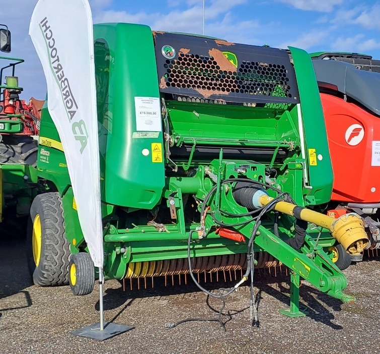 JOHN DEERE 960 - Rolo balirka: slika  JOHN DEERE 960 - Rolo balirka JOHN DEERE 960 - Rolo balirka: slika  JOHN DEERE 960 - Rolo balirka