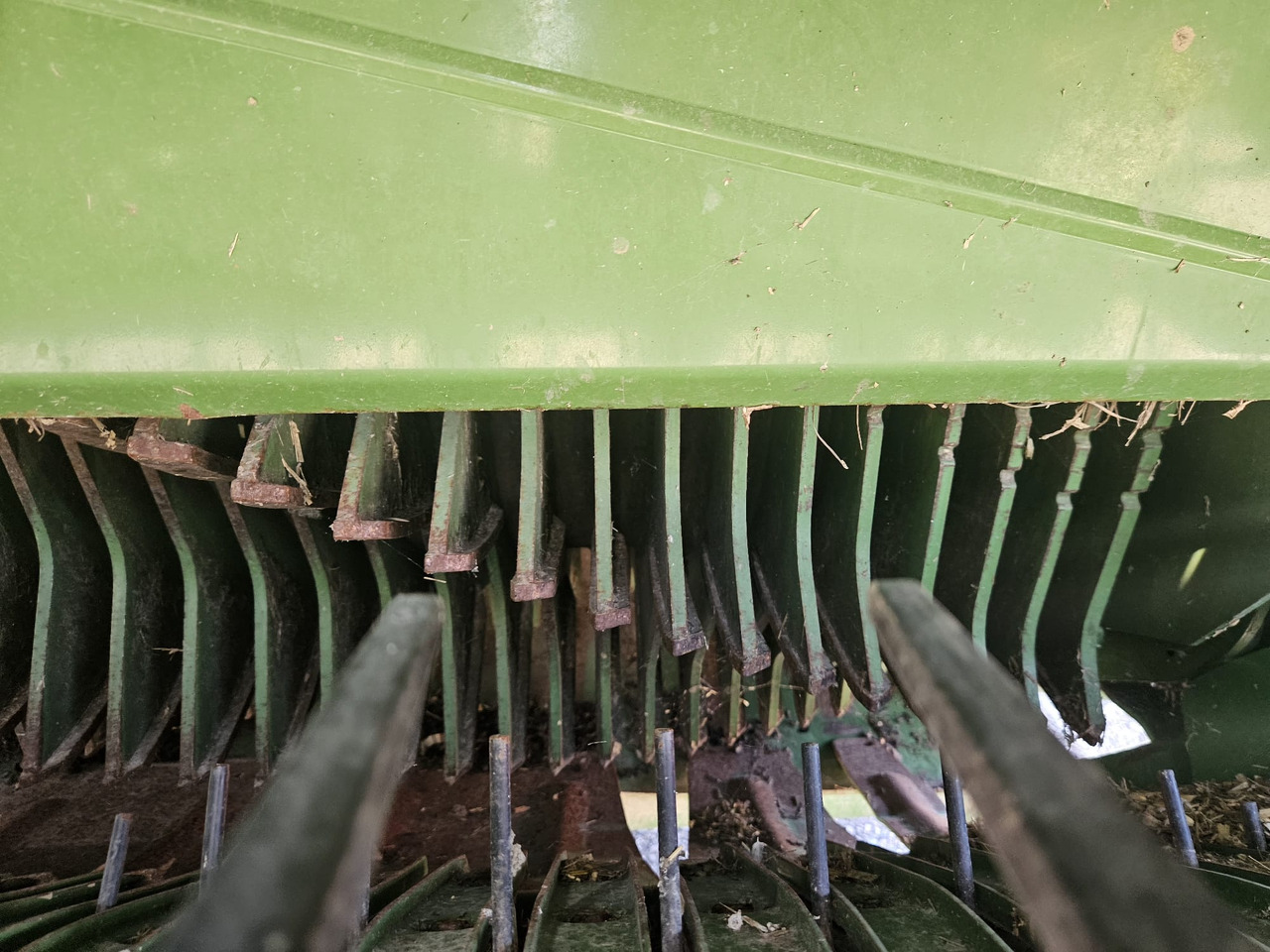 KRONE ZX560GD - Samoutovarni vagon: slika KRONE ZX560GD - Samoutovarni vagon KRONE ZX560GD - Samoutovarni vagon: slika KRONE ZX560GD - Samoutovarni vagon