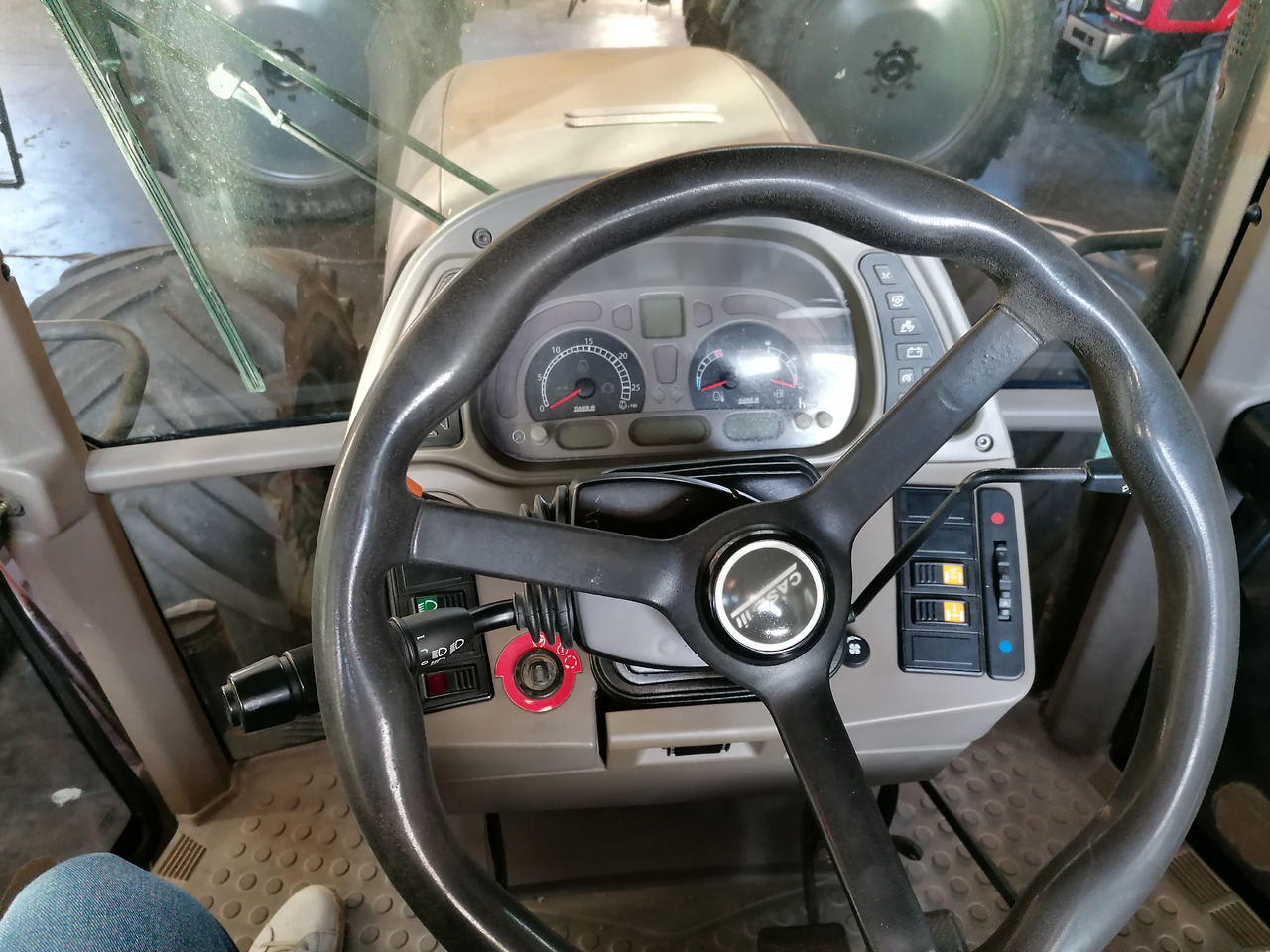 LAMBORGHINI R2.86 - Traktor: slika LAMBORGHINI R2.86 - Traktor LAMBORGHINI R2.86 - Traktor: slika LAMBORGHINI R2.86 - Traktor
