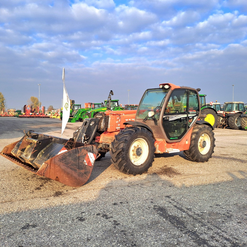 MANITOU MLT935H - Teleskopski rukovatelj: slika MANITOU MLT935H - Teleskopski rukovatelj MANITOU MLT935H - Teleskopski rukovatelj: slika MANITOU MLT935H - Teleskopski rukovatelj