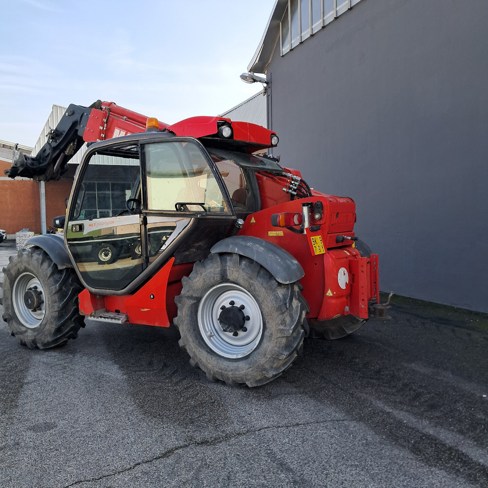 MANITOU MLT940-120 H - Teleskopski rukovatelj: slika MANITOU MLT940-120 H - Teleskopski rukovatelj MANITOU MLT940-120 H - Teleskopski rukovatelj: slika MANITOU MLT940-120 H - Teleskopski rukovatelj