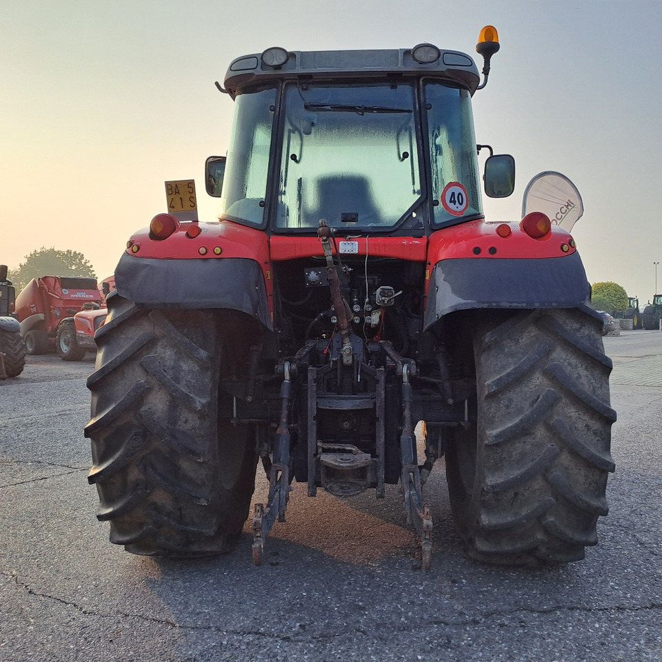MASSEY FERGUSON 6465 DYNA 6 - Traktor: slika  MASSEY FERGUSON 6465 DYNA 6 - Traktor MASSEY FERGUSON 6465 DYNA 6 - Traktor: slika  MASSEY FERGUSON 6465 DYNA 6 - Traktor