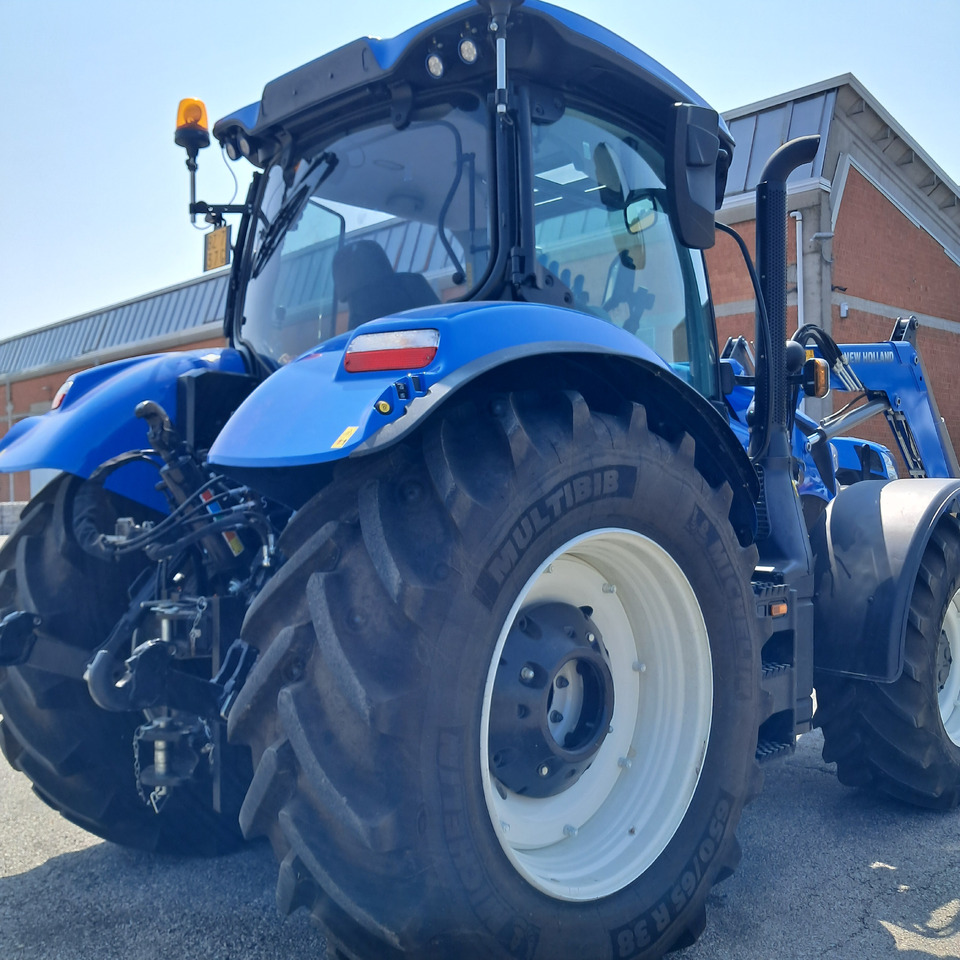 NEW HOLLAND T6 160 - Traktor: slika NEW HOLLAND T6 160 - Traktor NEW HOLLAND T6 160 - Traktor: slika NEW HOLLAND T6 160 - Traktor