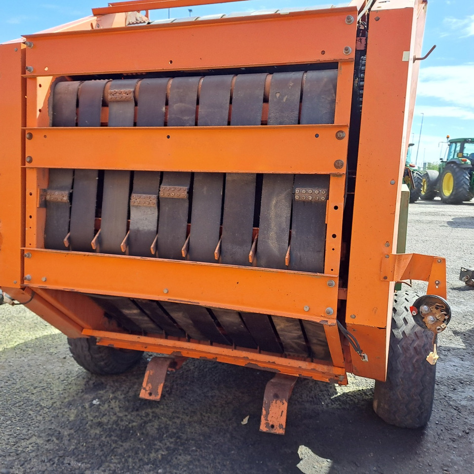 ROTOPRESSA GALLIGNANI RB/25 - Rolo balirka: slika ROTOPRESSA GALLIGNANI RB/25 - Rolo balirka ROTOPRESSA GALLIGNANI RB/25 - Rolo balirka: slika ROTOPRESSA GALLIGNANI RB/25 - Rolo balirka