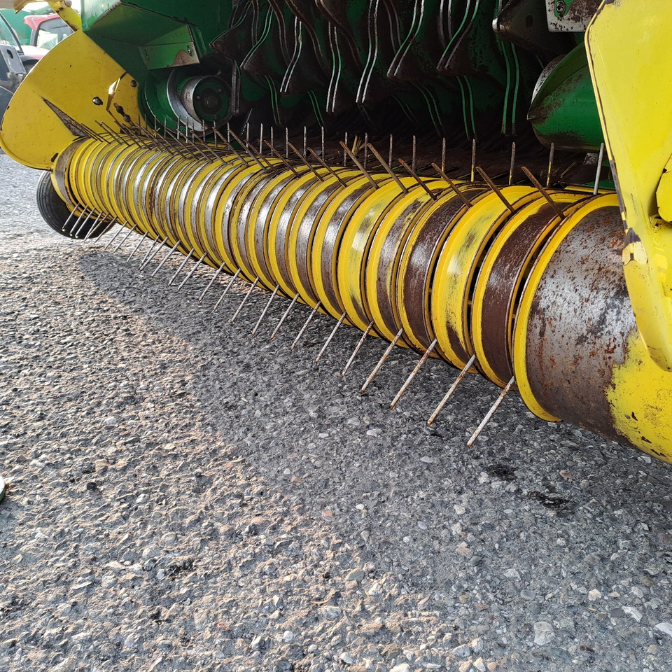 ROTOPRESSA JOHN DEERE 592 - Rolo balirka: slika ROTOPRESSA JOHN DEERE 592 - Rolo balirka ROTOPRESSA JOHN DEERE 592 - Rolo balirka: slika ROTOPRESSA JOHN DEERE 592 - Rolo balirka