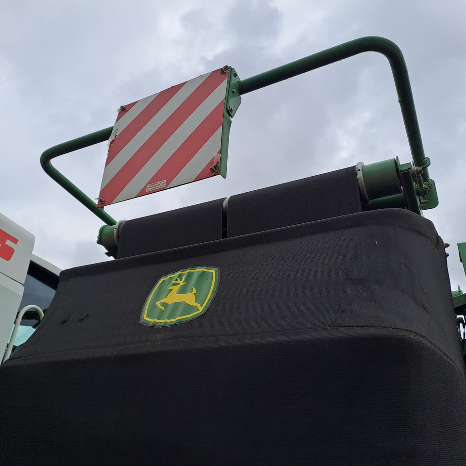 ROTOPRESSA JOHN DEERE 990 - Rolo balirka: slika ROTOPRESSA JOHN DEERE 990 - Rolo balirka ROTOPRESSA JOHN DEERE 990 - Rolo balirka: slika ROTOPRESSA JOHN DEERE 990 - Rolo balirka