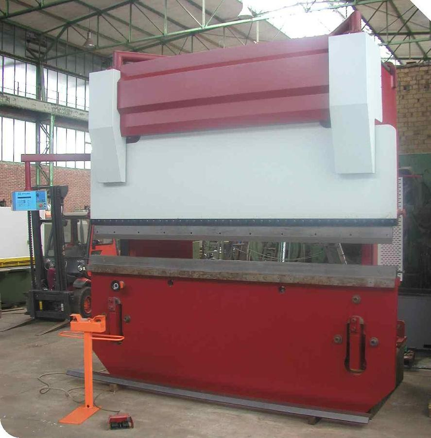 Abkantpresse - Apkant preša: slika Abkantpresse - Apkant preša Abkantpresse - Apkant preša: slika Abkantpresse - Apkant preša