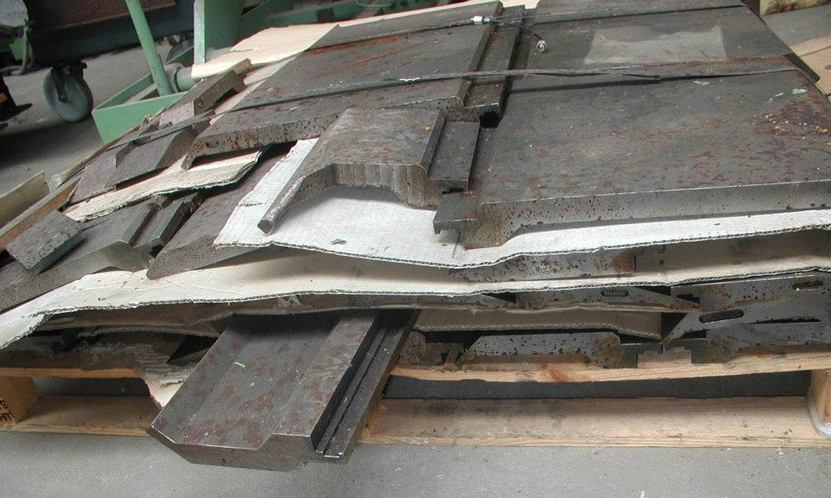 Abkantpresse SAFAN - Apkant preša: slika Abkantpresse SAFAN - Apkant preša Abkantpresse SAFAN - Apkant preša: slika Abkantpresse SAFAN - Apkant preša