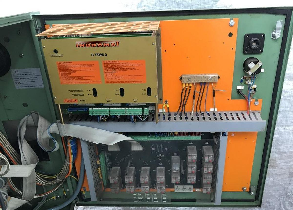 CNC-Fräsmaschine MAHO - Glodalica za metal: slika CNC-Fräsmaschine MAHO - Glodalica za metal CNC-Fräsmaschine MAHO - Glodalica za metal: slika CNC-Fräsmaschine MAHO - Glodalica za metal