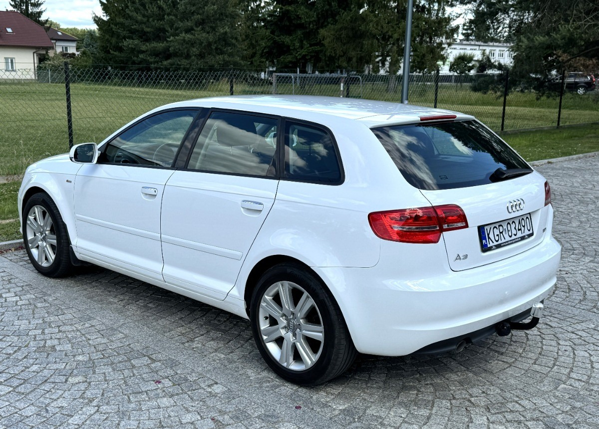 Audi A3 1.6 TDI 105KM Bezwypadkowy potwierdzony przebieg AUTO BARDZO ZADBANE - Automobil: slika Audi A3 1.6 TDI 105KM Bezwypadkowy potwierdzony przebieg AUTO BARDZO ZADBANE - Automobil Audi A3 1.6 TDI 105KM Bezwypadkowy potwierdzony przebieg AUTO BARDZO ZADBANE - Automobil: slika Audi A3 1.6 TDI 105KM Bezwypadkowy potwierdzony przebieg AUTO BARDZO ZADBANE - Automobil