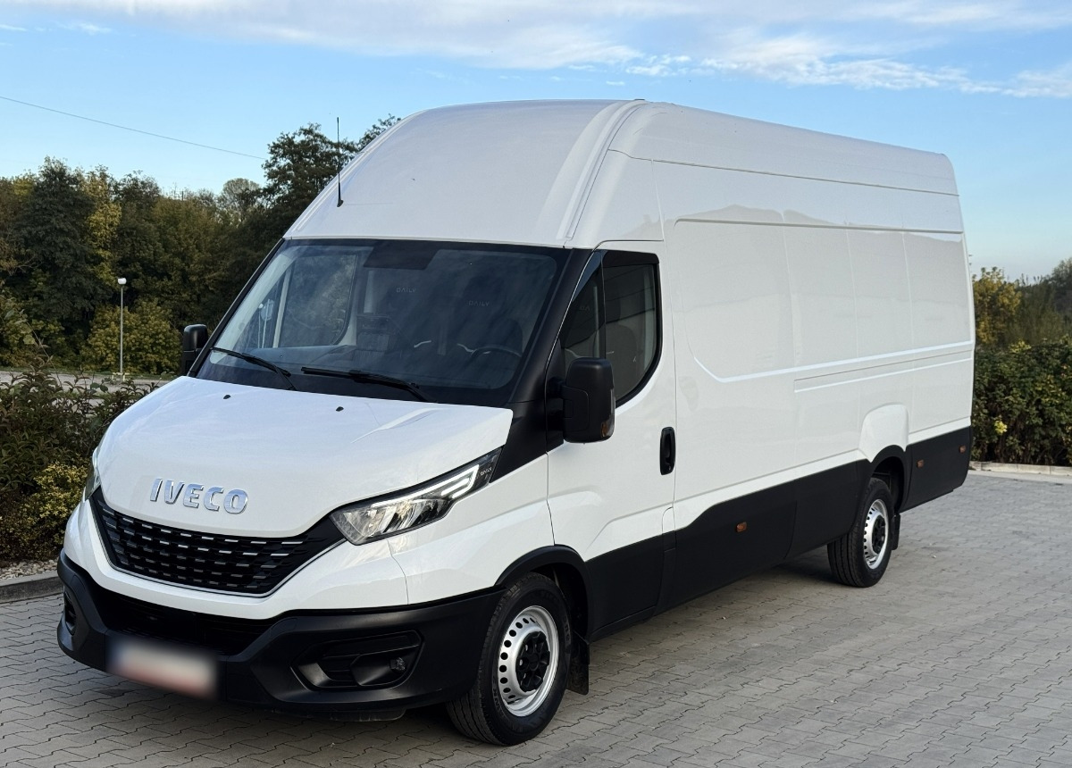Iveco Daily L4H3 3.0 180KM Hi-matic LED KAMERA Bezwypadkowy Salon PL FV23 - Furgon: slika Iveco Daily L4H3 3.0 180KM Hi-matic LED KAMERA Bezwypadkowy Salon PL FV23 - Furgon Iveco Daily L4H3 3.0 180KM Hi-matic LED KAMERA Bezwypadkowy Salon PL FV23 - Furgon: slika Iveco Daily L4H3 3.0 180KM Hi-matic LED KAMERA Bezwypadkowy Salon PL FV23 - Furgon