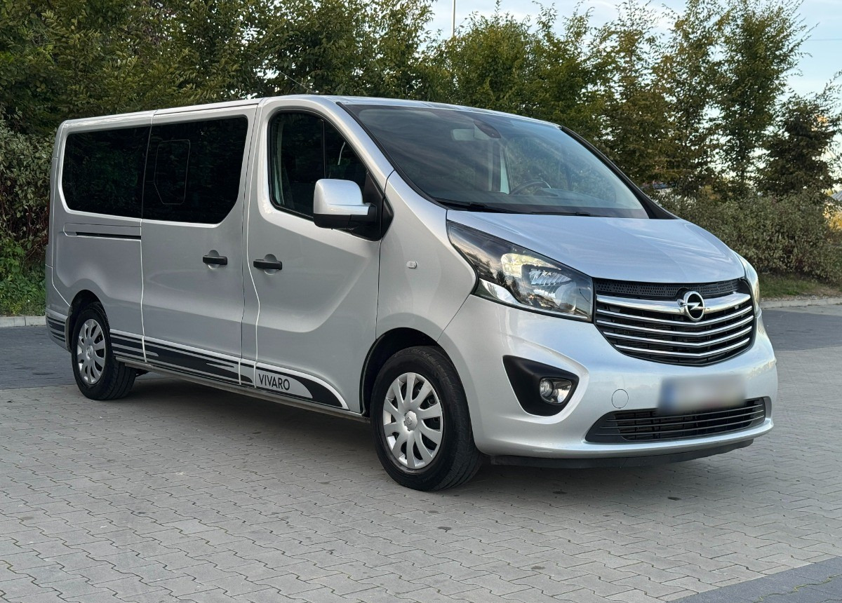 Opel Vivaro 1.6 DCI 145KM 9 osobowy Nawiewy góra dół DOINWESTOWANY Super stan - Karavan: slika Opel Vivaro 1.6 DCI 145KM 9 osobowy Nawiewy góra dół DOINWESTOWANY Super stan - Karavan Opel Vivaro 1.6 DCI 145KM 9 osobowy Nawiewy góra dół DOINWESTOWANY Super stan - Karavan: slika Opel Vivaro 1.6 DCI 145KM 9 osobowy Nawiewy góra dół DOINWESTOWANY Super stan - Karavan