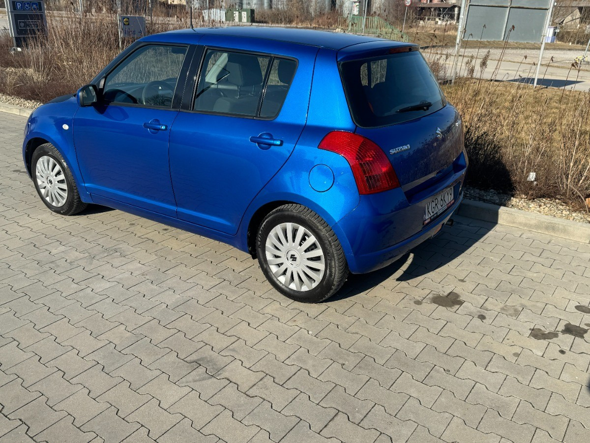 Suzuki Swift 1.3 benzyna 90km Klimatyzacja 136tys przebieg Auto prywatne zadbane - Automobil: slika Suzuki Swift 1.3 benzyna 90km Klimatyzacja 136tys przebieg Auto prywatne zadbane - Automobil Suzuki Swift 1.3 benzyna 90km Klimatyzacja 136tys przebieg Auto prywatne zadbane - Automobil: slika Suzuki Swift 1.3 benzyna 90km Klimatyzacja 136tys przebieg Auto prywatne zadbane - Automobil