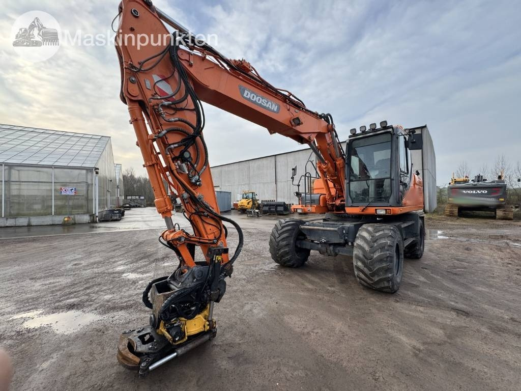 Atlas 160 W - Bager na kotačima: slika Atlas 160 W - Bager na kotačima Atlas 160 W - Bager na kotačima: slika Atlas 160 W - Bager na kotačima