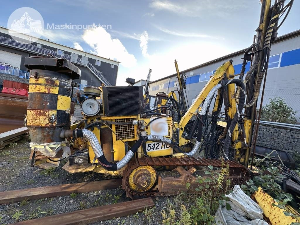 Atlas Copco Roc 542 HC - Platforma za bušenje: slika Atlas Copco Roc 542 HC - Platforma za bušenje Atlas Copco Roc 542 HC - Platforma za bušenje: slika Atlas Copco Roc 542 HC - Platforma za bušenje