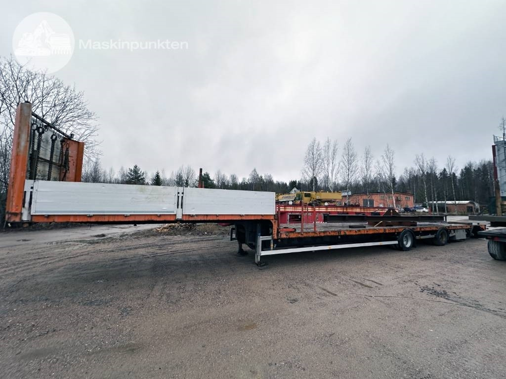 Briab Jumbotrailer  - Poluprikolica s niskim utovarivačem: slika Briab Jumbotrailer  - Poluprikolica s niskim utovarivačem Briab Jumbotrailer  - Poluprikolica s niskim utovarivačem: slika Briab Jumbotrailer  - Poluprikolica s niskim utovarivačem