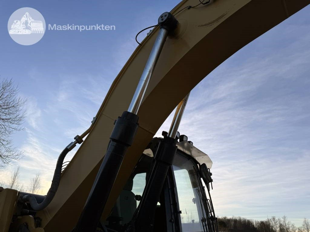 Bager gusjeničar CAT 324 D L: slika Bager gusjeničar CAT 324 D L