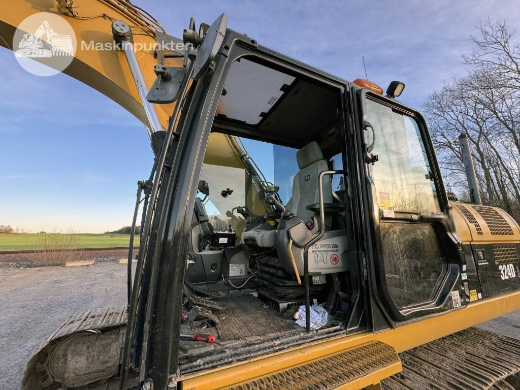 Bager gusjeničar CAT 324 D L: slika Bager gusjeničar CAT 324 D L