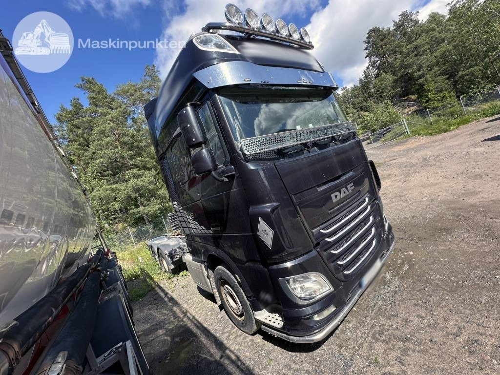 DAF XF 510 - Kamion-šasija: slika DAF XF 510 - Kamion-šasija DAF XF 510 - Kamion-šasija: slika DAF XF 510 - Kamion-šasija