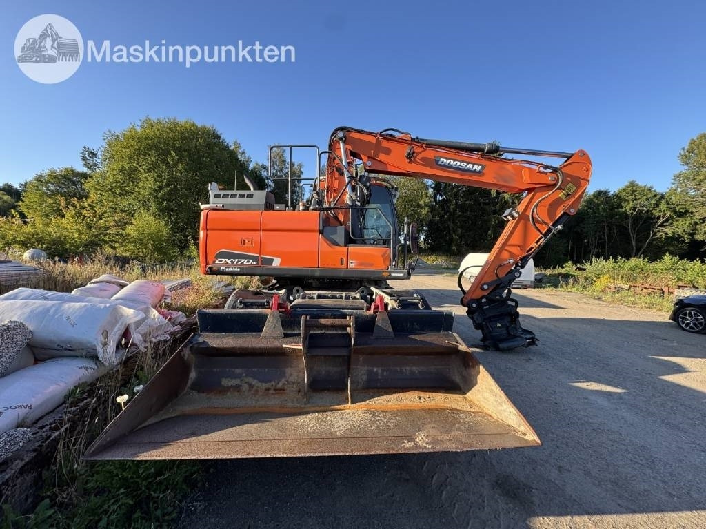 Doosan DX 170 W-5 + Tippvagn + Redskap - Bager na kotačima: slika Doosan DX 170 W-5 + Tippvagn + Redskap - Bager na kotačima Doosan DX 170 W-5 + Tippvagn + Redskap - Bager na kotačima: slika Doosan DX 170 W-5 + Tippvagn + Redskap - Bager na kotačima