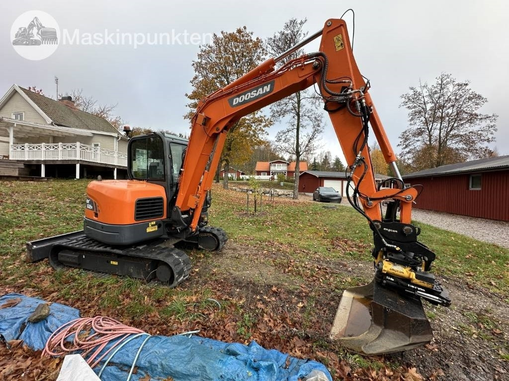 Doosan DX 62 R - Mini bager: slika Doosan DX 62 R - Mini bager Doosan DX 62 R - Mini bager: slika Doosan DX 62 R - Mini bager