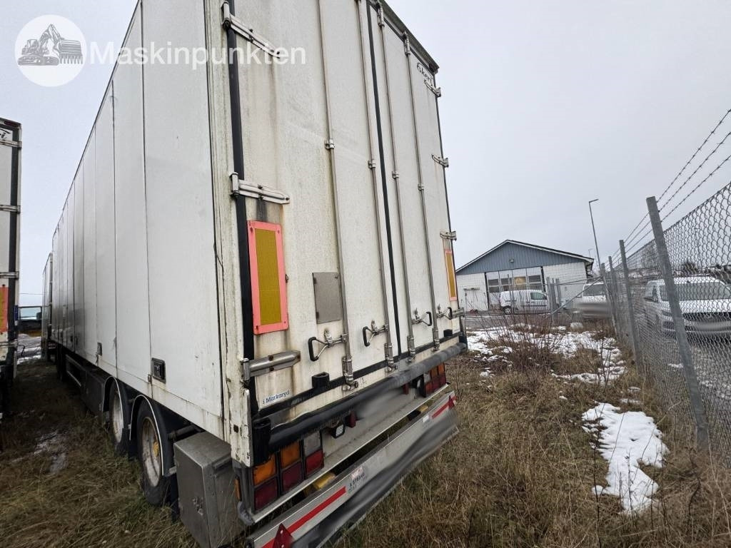 Ekeri L4 - Prikolica sa zatvorenim sandukom: slika Ekeri L4 - Prikolica sa zatvorenim sandukom Ekeri L4 - Prikolica sa zatvorenim sandukom: slika Ekeri L4 - Prikolica sa zatvorenim sandukom