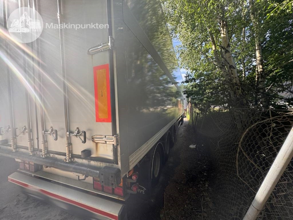 Ekeri L5 - Prikolica sa zatvorenim sandukom: slika Ekeri L5 - Prikolica sa zatvorenim sandukom Ekeri L5 - Prikolica sa zatvorenim sandukom: slika Ekeri L5 - Prikolica sa zatvorenim sandukom