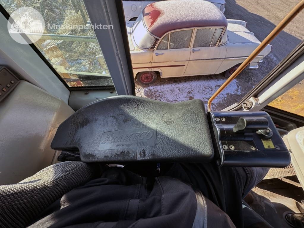 Utovarivač na kotačima Hyundai HL 730 TM-7: slika Utovarivač na kotačima Hyundai HL 730 TM-7 Utovarivač na kotačima Hyundai HL 730 TM-7: slika Utovarivač na kotačima Hyundai HL 730 TM-7