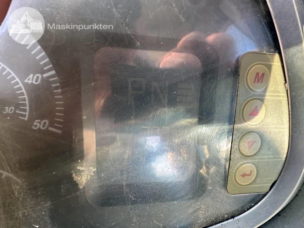 Utovarivač na kotačima Hyundai HL 730 TM-7: slika Utovarivač na kotačima Hyundai HL 730 TM-7 Utovarivač na kotačima Hyundai HL 730 TM-7: slika Utovarivač na kotačima Hyundai HL 730 TM-7