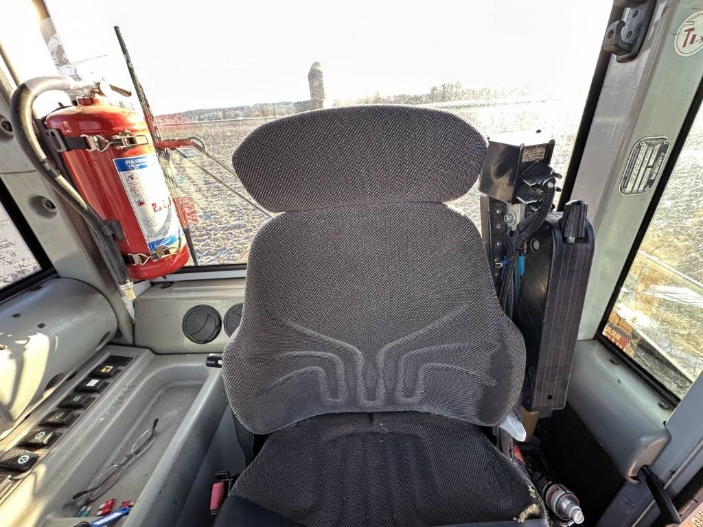 Utovarivač na kotačima Hyundai HL 730 TM-7: slika Utovarivač na kotačima Hyundai HL 730 TM-7 Utovarivač na kotačima Hyundai HL 730 TM-7: slika Utovarivač na kotačima Hyundai HL 730 TM-7