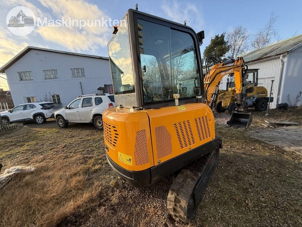 Mini bager Infront Minigrävare: slika Mini bager Infront Minigrävare