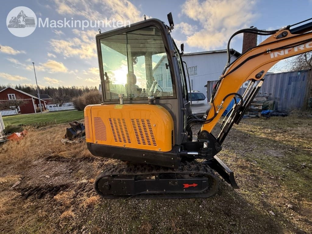 Mini bager Infront Minigrävare: slika Mini bager Infront Minigrävare