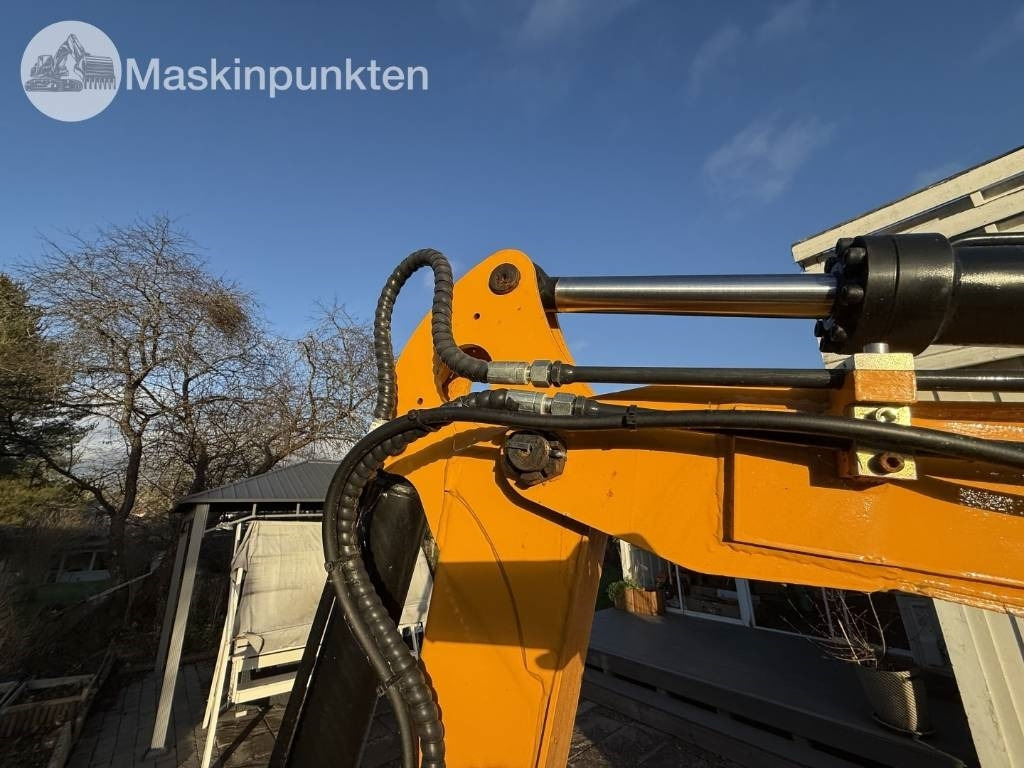 Mini bager Infront Minigrävare: slika Mini bager Infront Minigrävare