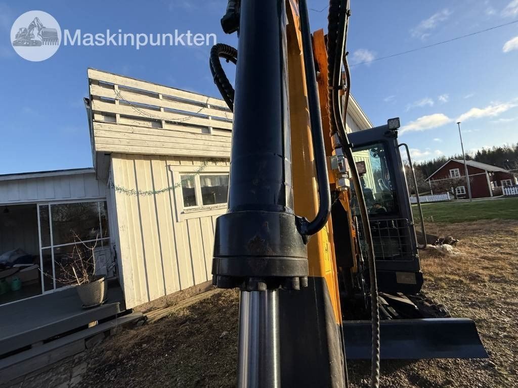 Mini bager Infront Minigrävare: slika Mini bager Infront Minigrävare