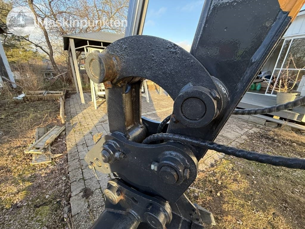 Mini bager Infront Minigrävare: slika Mini bager Infront Minigrävare