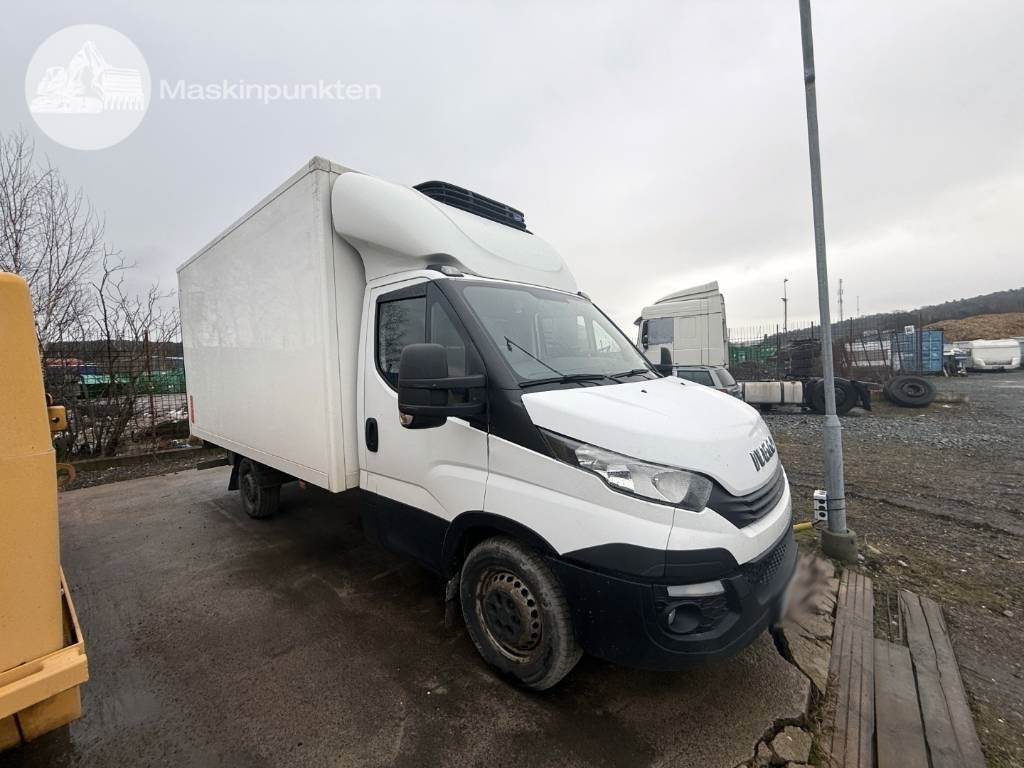 Iveco Daily 35 S16 - Dostavno vozilo hladnjača: slika Iveco Daily 35 S16 - Dostavno vozilo hladnjača Iveco Daily 35 S16 - Dostavno vozilo hladnjača: slika Iveco Daily 35 S16 - Dostavno vozilo hladnjača