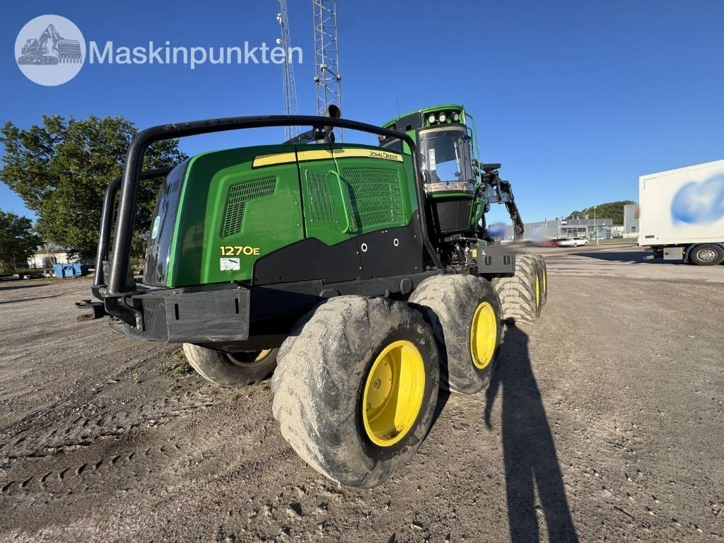 John Deere 1270 E - Kombajn za šumarstvo: slika John Deere 1270 E - Kombajn za šumarstvo John Deere 1270 E - Kombajn za šumarstvo: slika John Deere 1270 E - Kombajn za šumarstvo