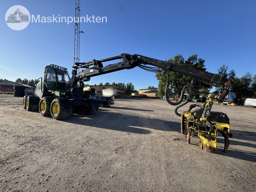 John Deere 1270 E - Kombajn za šumarstvo: slika John Deere 1270 E - Kombajn za šumarstvo John Deere 1270 E - Kombajn za šumarstvo: slika John Deere 1270 E - Kombajn za šumarstvo