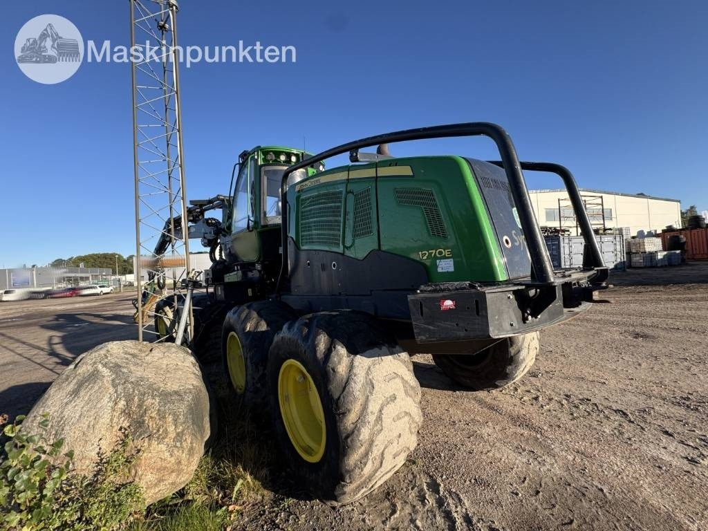 John Deere 1270 E - Kombajn za šumarstvo: slika John Deere 1270 E - Kombajn za šumarstvo John Deere 1270 E - Kombajn za šumarstvo: slika John Deere 1270 E - Kombajn za šumarstvo