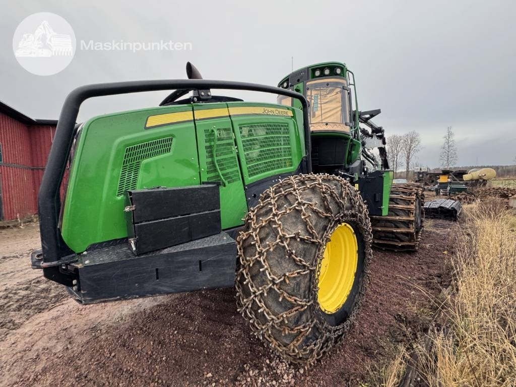 John Deere 1470 G - Kombajn za šumarstvo: slika John Deere 1470 G - Kombajn za šumarstvo John Deere 1470 G - Kombajn za šumarstvo: slika John Deere 1470 G - Kombajn za šumarstvo