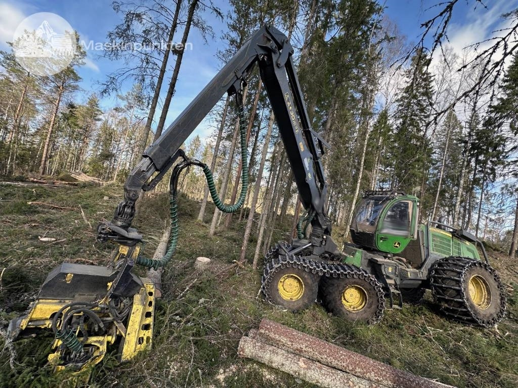 John Deere 1470 G - Kombajn za šumarstvo: slika John Deere 1470 G - Kombajn za šumarstvo John Deere 1470 G - Kombajn za šumarstvo: slika John Deere 1470 G - Kombajn za šumarstvo